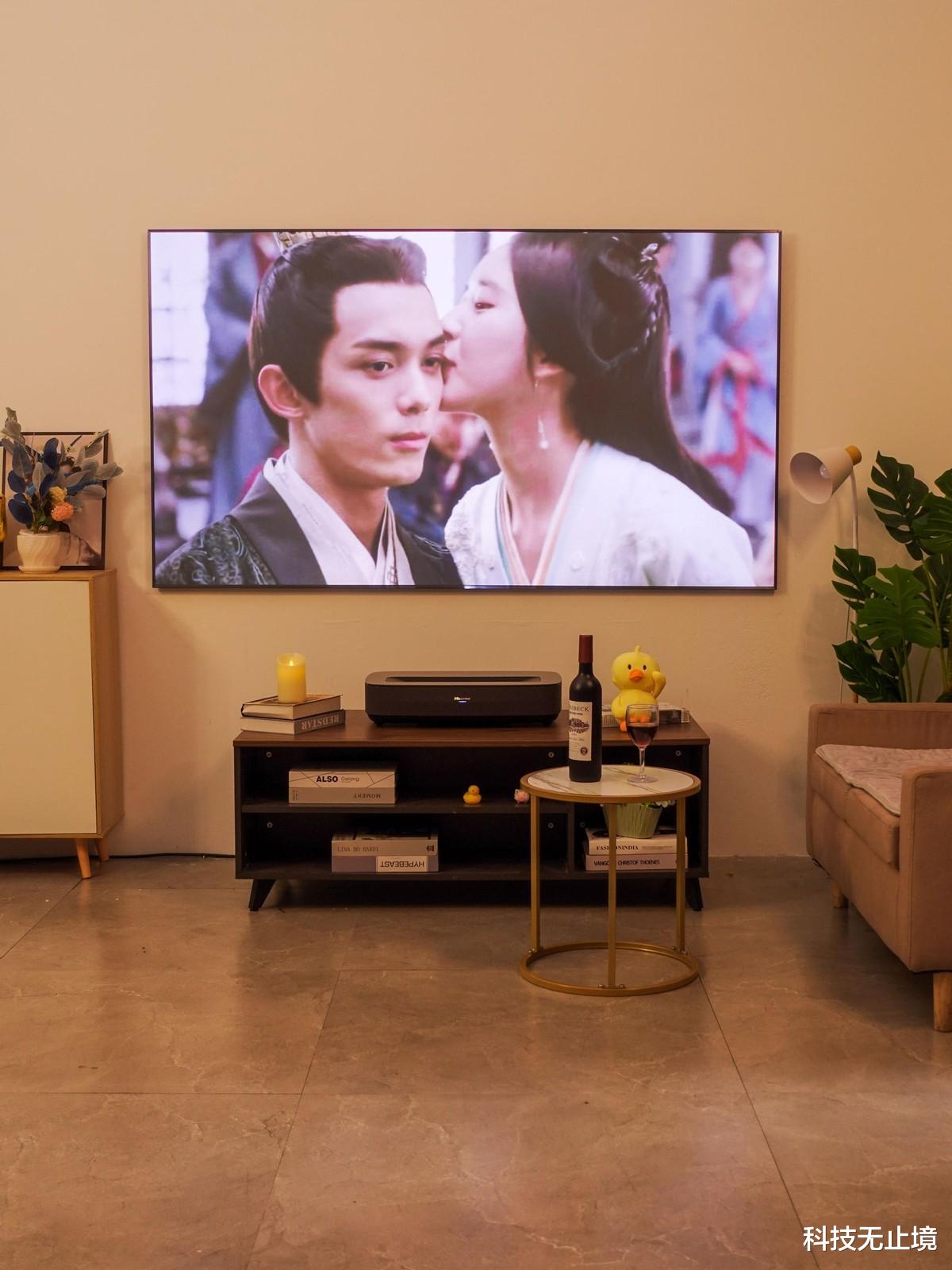 激光电视|海信全色激光电视80D9H系列成追剧必备良品？护眼是“杀手锏”