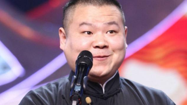 贾玲|岳云鹏无缘央视春晚，逛街买衣服被偶遇，体型消瘦小肚腩不见