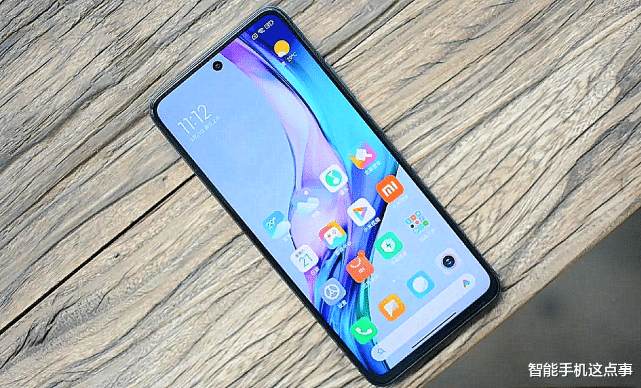 液晶显示器|宁愿买LCD手机也不买OLED？五款手机或可以证明此说法