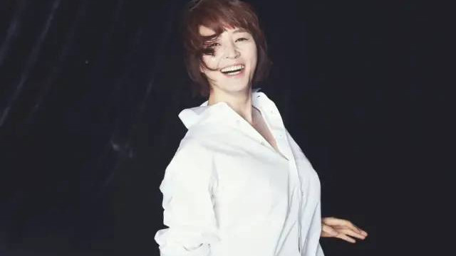 还债|红了三十年为吸血亲妈还债倾家荡产，人生重启依旧是真·女王