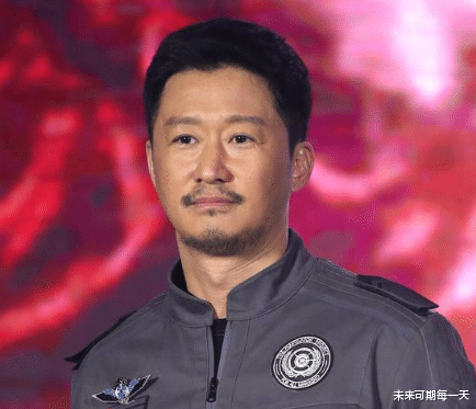 胡歌调侃吴京 我能演《长津湖》中伍万里吗 吴京是这么回复的