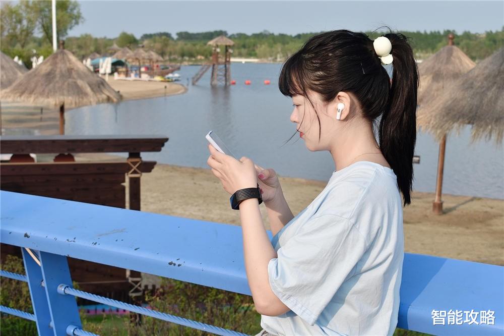 耳机|颜值不输苹果,价格吊打AirPods,QCY AilyPods上手体验