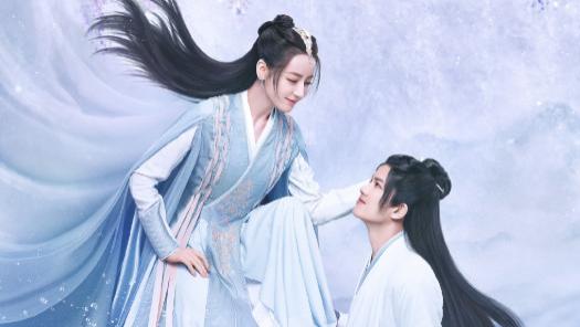 迪丽热巴|曝《与君初相识》将播，热巴受期待，任嘉伦“假肌肉”成最大槽点