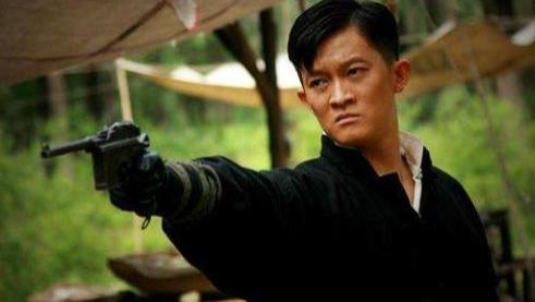 杨志刚|“拼哥”杨志刚：拍戏时不在乎片酬，唯一要求就是带上老婆一起