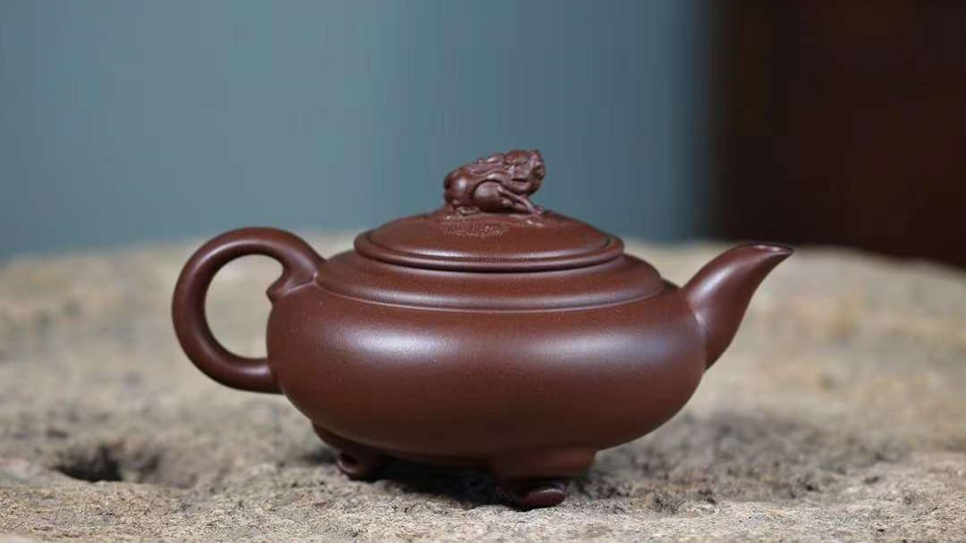 |石破天谈紫砂：不要嫌弃紫砂壶吐黑，那是真紫砂的表现