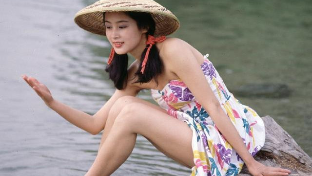 赵丽颖|“大陆第一美人”陈红：巅峰时期美得不像人，整个世界都在爱慕她