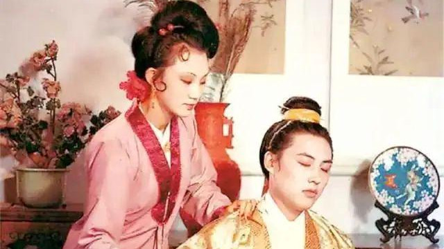 周星驰|林黛玉候选人沈璐，因跳了一支舞而出局，自曝出演秋桐都怪邓婕