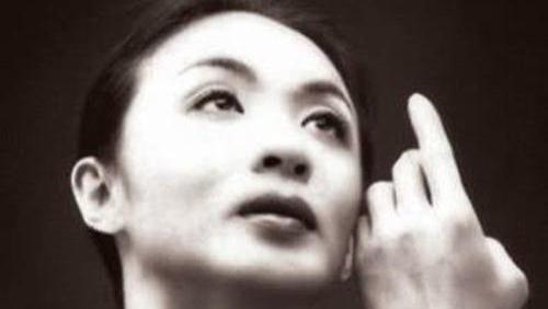 金星|金星微博被禁言？疑因繁体字问题与网友互骂，对方拿其性别调侃！