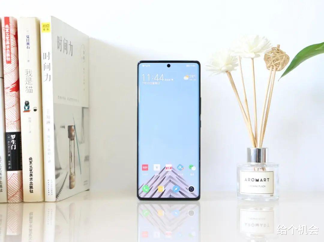 |2022年最成功的4款国产手机，基础体验让人满意，价格也不昂贵