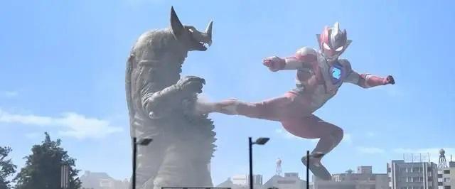 哥莫拉|哥莫拉和死龙同为怪兽,为何死龙被击毙却无人为其之死而讨论呢?