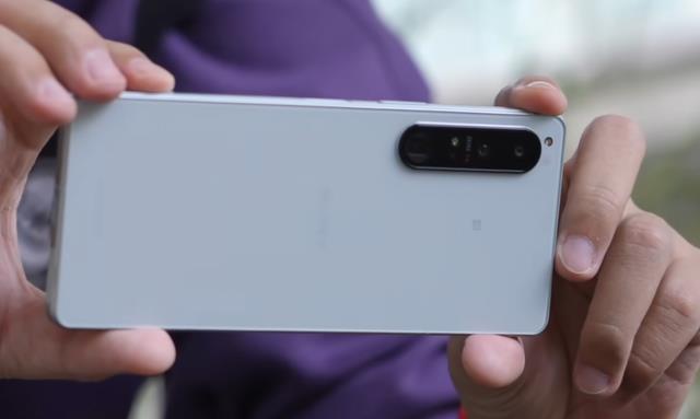 摄影|专业摄影旗舰手机，4K屏幕+光学变焦，又是一个索尼大法！