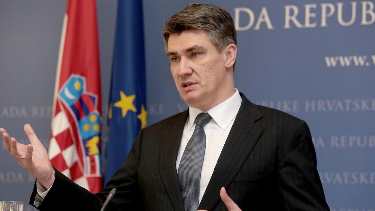 克罗地亚政坛掀起骂战，总统反对训练乌军，喊话总理去乌克兰打仗