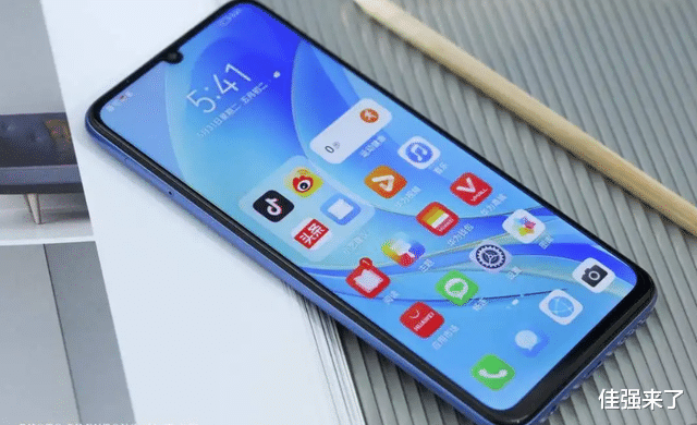 |华为发布新款“麒麟芯”，却不公布型号，拆机结果出来了