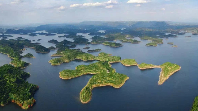 青岛市|西南最大的人工湖，岛屿众多堪比浙江千岛湖！天赐“寿”字太神奇