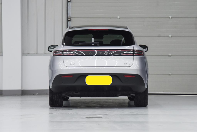 华为|这台问界M5里里外外都得到华为的buff加成