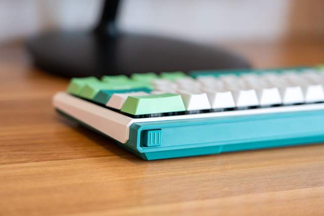 机械键盘|能打的不只是颜值，杜伽K330w Plus上手体验