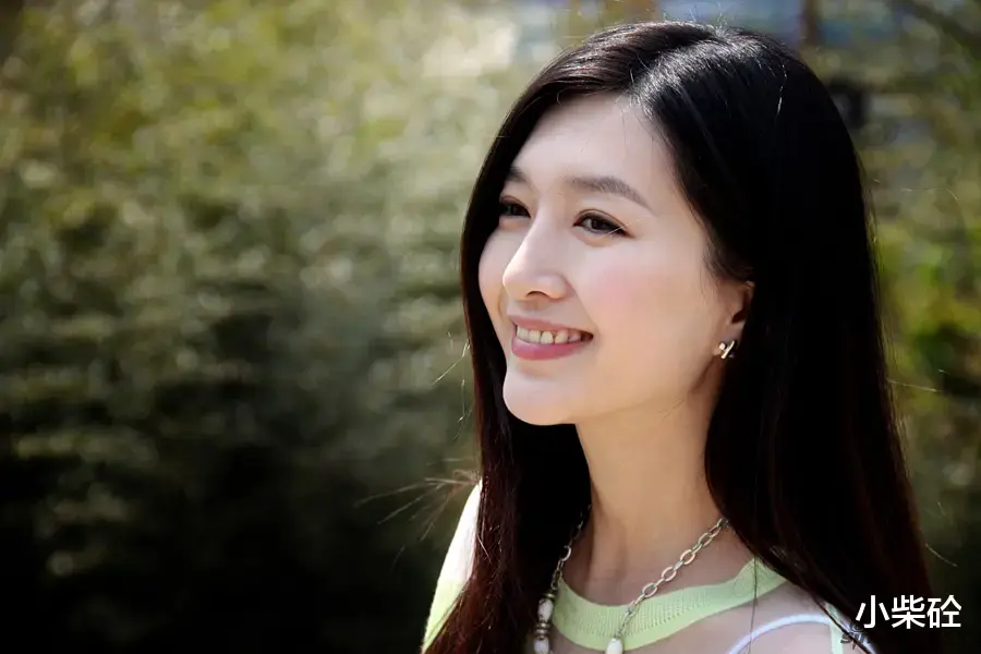 江疏影|“大长腿女神”的瓜!她不该被漫画戏耍