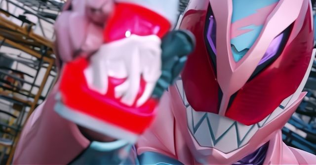 武魂|假面骑士利维斯：大二刷新最速吃瘪记录，万丈龙我直呼精彩操作！