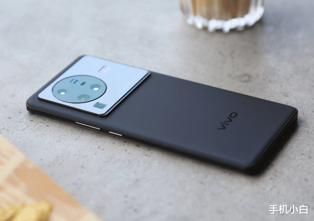 电池|贵有贵的道理,目前这4款旗舰手机“最值得入手”,几乎没有短板