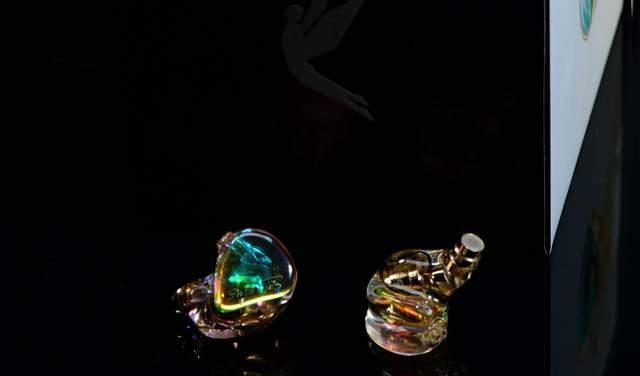 显卡|中国有线耳机厂商走起“低价奢侈品”路线，399元PK万元定制！