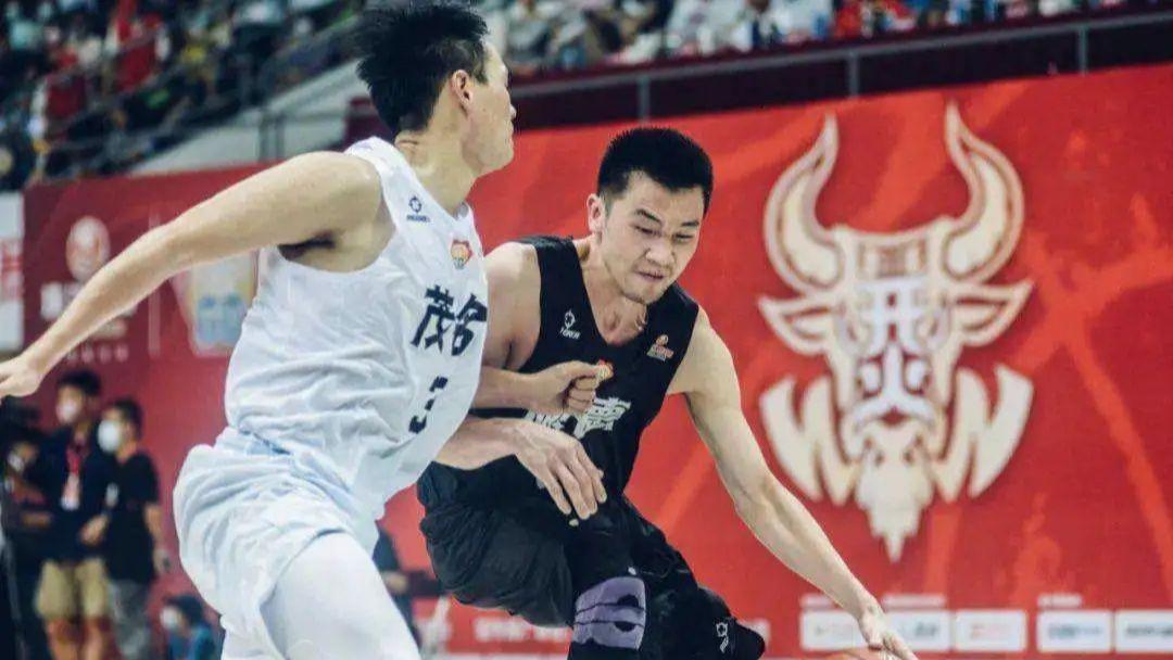 宋希|宏远王朝本土悍将！初代湛江球王！可惜30岁就因伤退役......