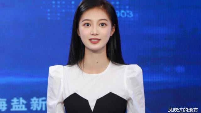 冬奥会|“中传校花”再一次惊艳网友，在冬奥会担任播报员，工作照流出