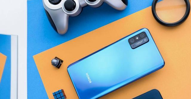 七夕节|荣耀X40Max暗藏“高招”：5800mAh搭配7.2寸大屏，要火了