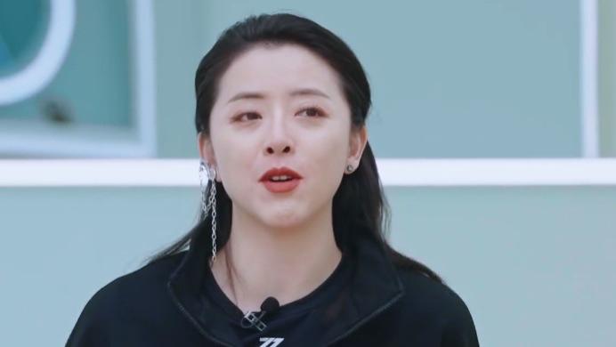 田小娥|看了《乘风破浪》加更，才明白黄小蕾的重要，她被淘汰好可惜！