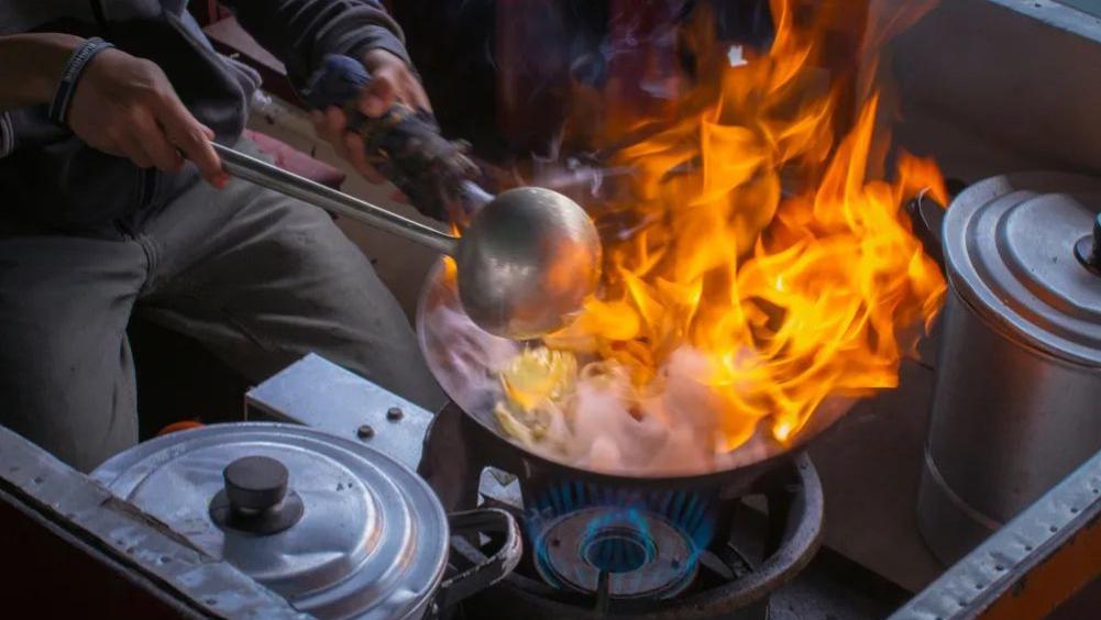 眼眶肿瘤|几乎每个打工人都吃过的“预制菜”，对健康有什么影响？