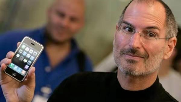 比尔·盖茨|苹果历代产品中有哪些亮点设计（上）