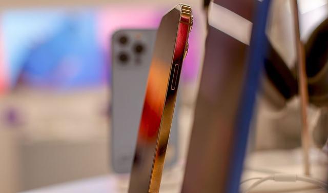 iphone13|學(xué)生買蘋果iPhone13容易進誤區(qū)，記住3個選機小竅門能避坑