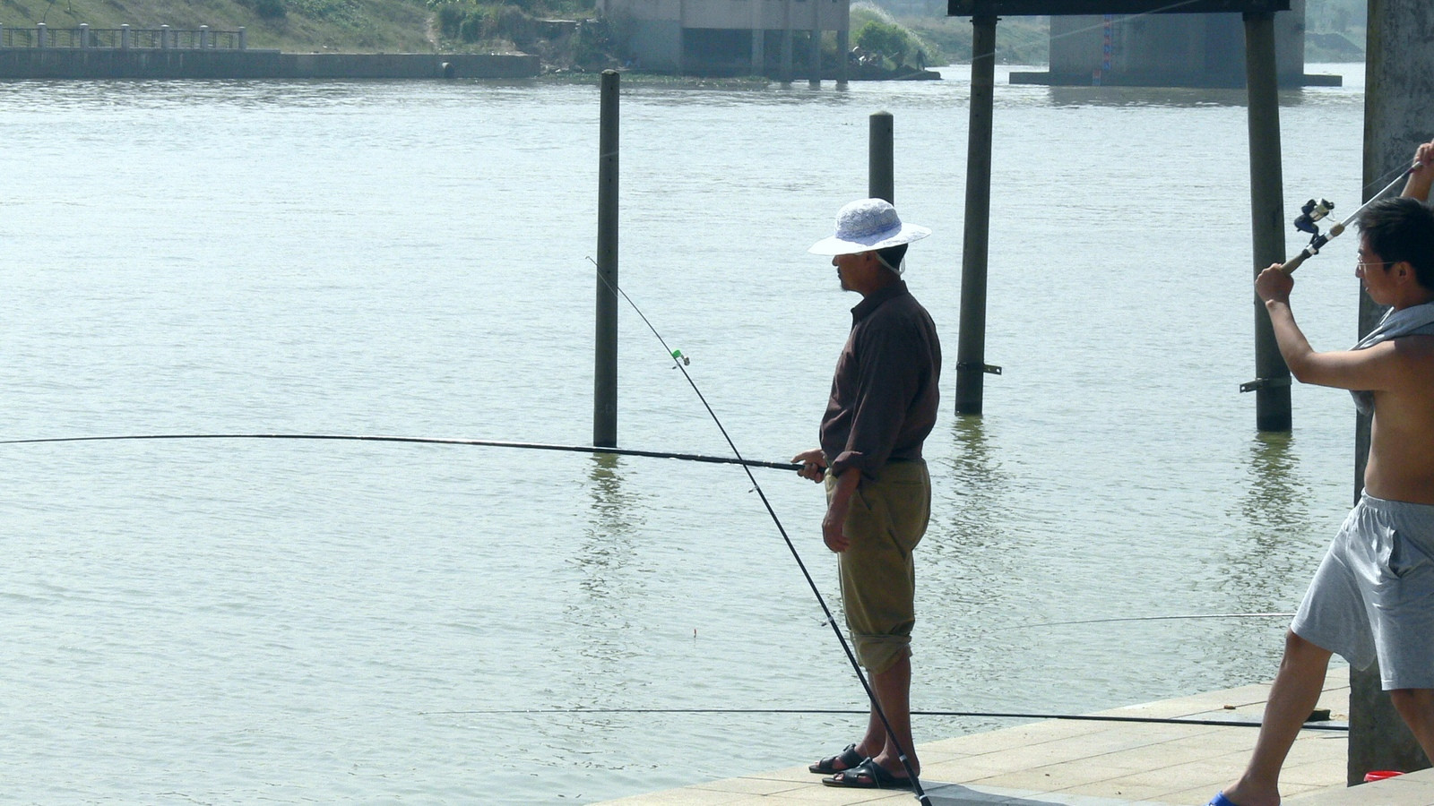 |露外钓鱼有风险，还望各位钓友多注意安全