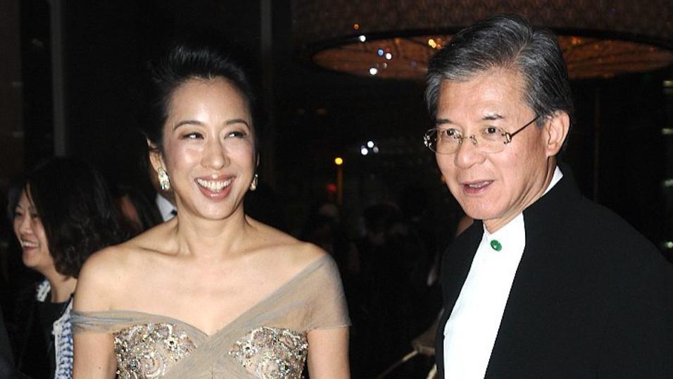 朱玲玲|富商罗康瑞即将做爷爷，儿媳晒孕照报喜，儿子至今不满继母朱玲玲