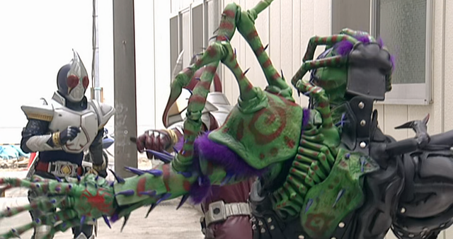 蜘蛛|假面骑士剑:权杖驱动器变身限制设定,剑崎差点成为变身第一人