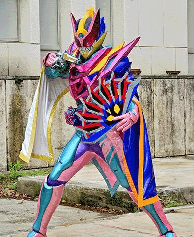 五老星|最强形态假面骑士五十岚官方剧照灾难级配色对怪人发动搓澡技能