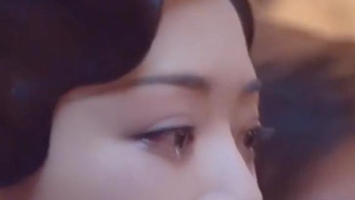 邓家佳|打败汤唯，碾压袁泉，恩爱15年却突然宣布离婚：恭喜，终于轮到她红了！