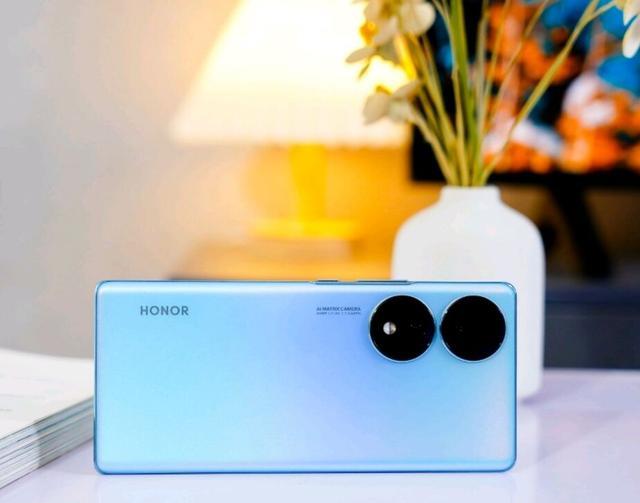 网络安全|荣耀首发IMX800三主摄，骁龙778GPlus+120Hz高刷，真的不一般