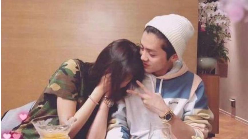 王子文|原来她们年轻的时候都是那么的青涩可爱，不禁让人感叹岁月