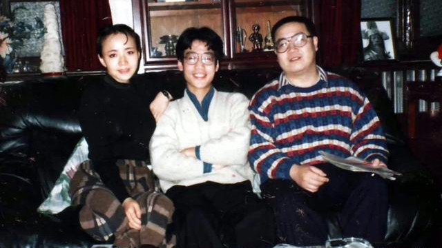 英达|英达：10年婚姻赔一生，拒认巴图20年，大舅哥离世只要那台旧电脑