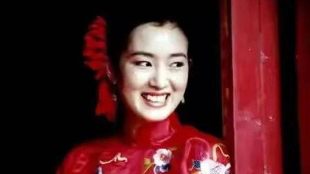 巩俐|巩俐母亲赵英：丈夫和大女儿接连去世，小女儿的婚姻让她操心不已