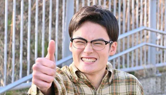 |假面骑士Revice第32话先行图公开，玉置再见女王很高兴