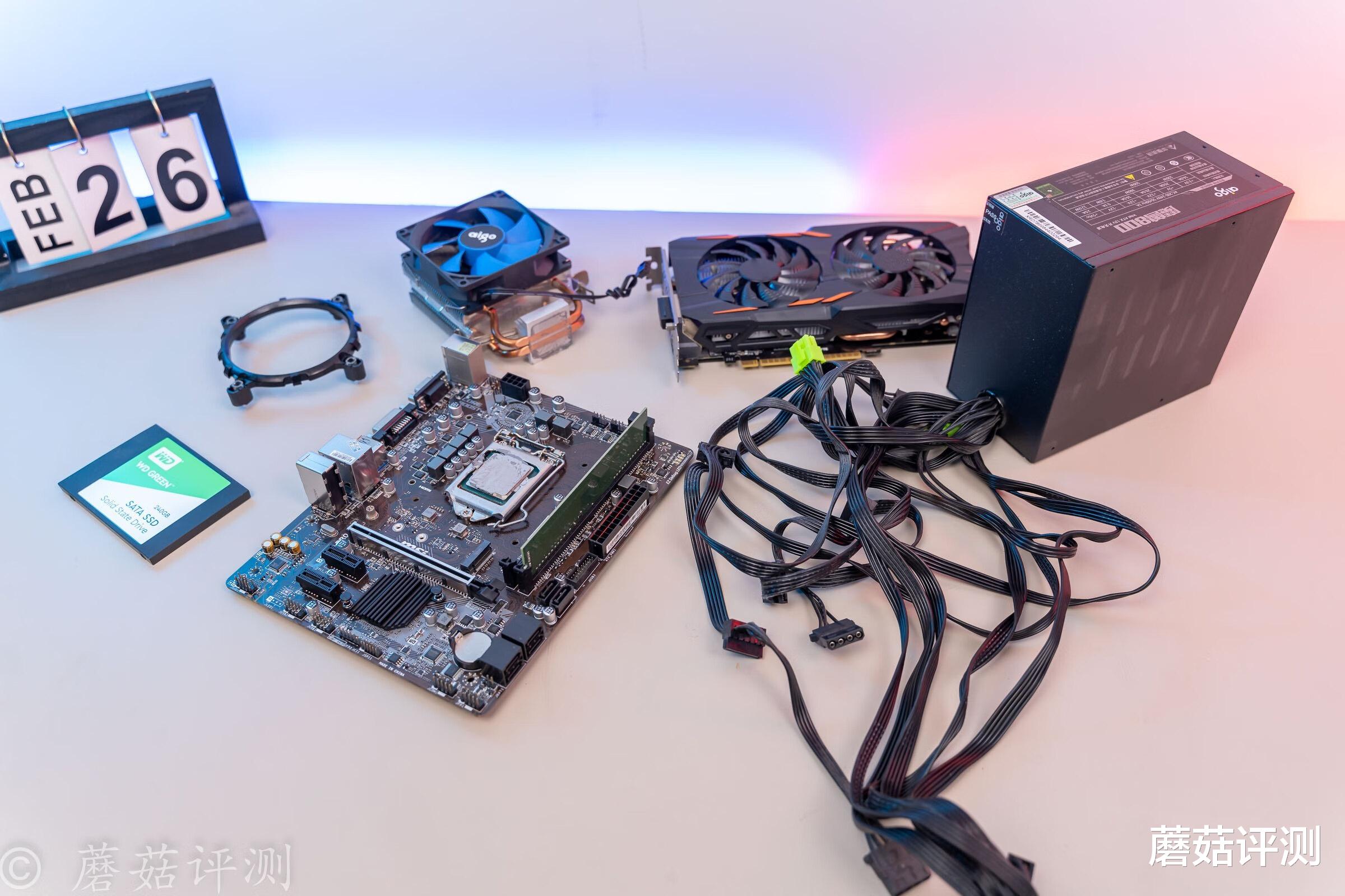 机箱|电脑主机也可以玩“姿态”？异型主机搭配三台显示器的“电竞房”搭建