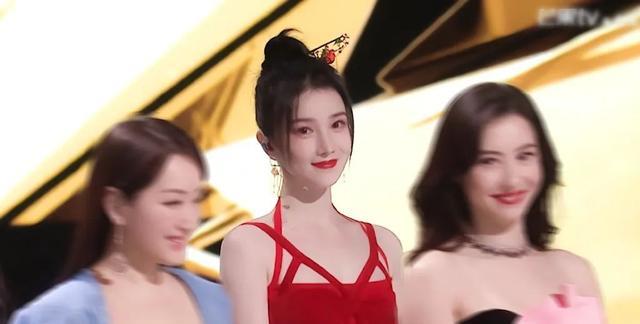 |陈小纭节目上自曝失眠4个月，她的脸怎么变这样了？