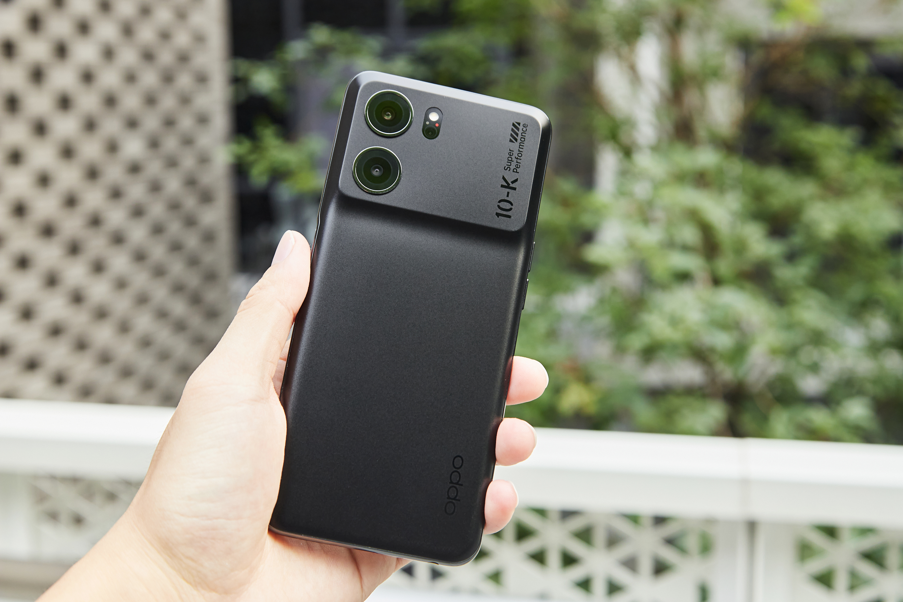 OPPO|同为国产手机巨头,论产品和服务,OPPO和华为谁的品牌质量更好?