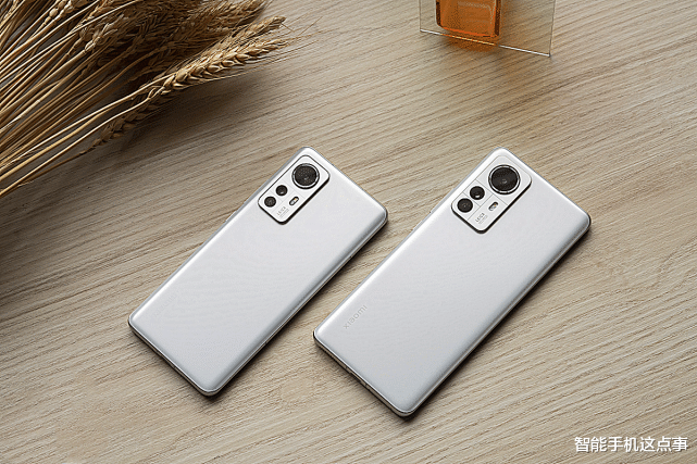小米科技|小米12S Pro天玑版正式发布:对比vivo X80,谁更值得买?