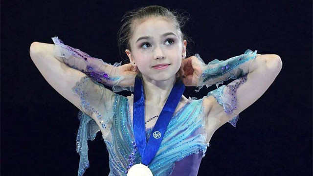 卡米拉·瓦利耶娃|三大组织要求禁赛K宝！冰上皇后求情：她才15岁未成年，不该被罚