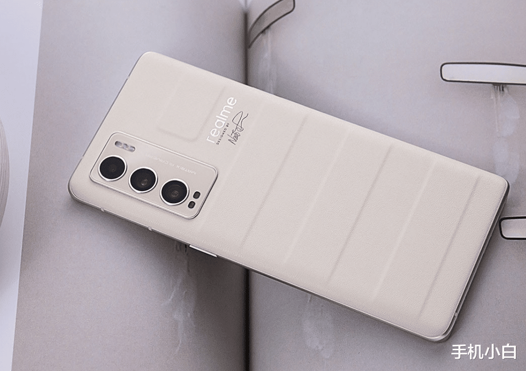 CPU|买手机别再抠抠搜搜，这4个方面该花的钱不能省，选对了能多用3年