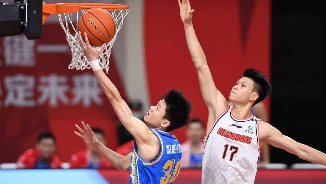 广东男篮|进步明显！宏远1米97潜力后卫再砍6+3，有望成为下一个王仕鹏