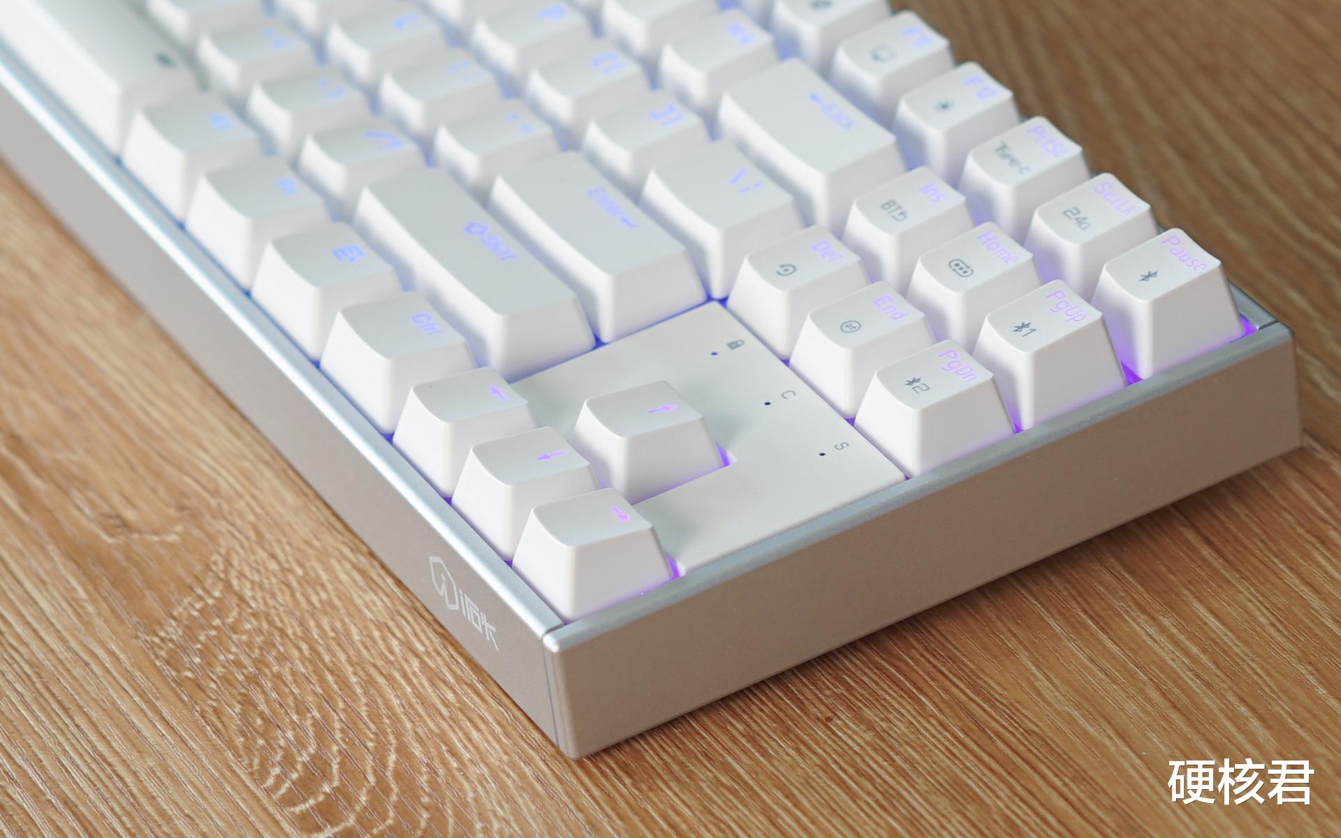 机械键盘|全铝三模机械键盘典范，艾石头AL87 Pro体验分享！