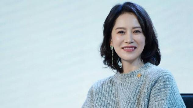 发型|?若你过了45，就少留长发吧，这5种“短烫发”更适合你，洋气减龄